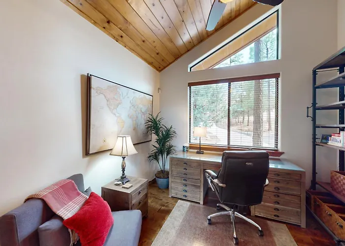 Tranquil Torreon Pines And Fairway Hideaway Holiday home